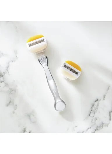 Venus Olay Coconut Handle + 2 blades