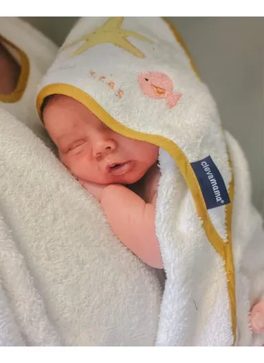 Soft Absorbent Cotton Hooded Apron Baby Bath Towel 3522 (L98 x W98)cm - White/Honey