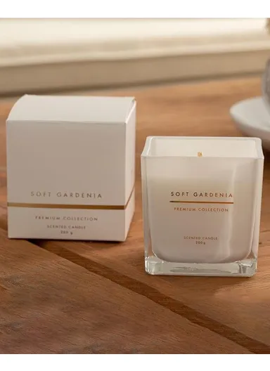 Soft Gardenia Scented Candle 200 Gr