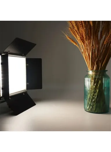 40W LED Video Light With Tripod Stand 3200-6500K Photography Studio Lighting For Video Film Recording W660S - EU Plug