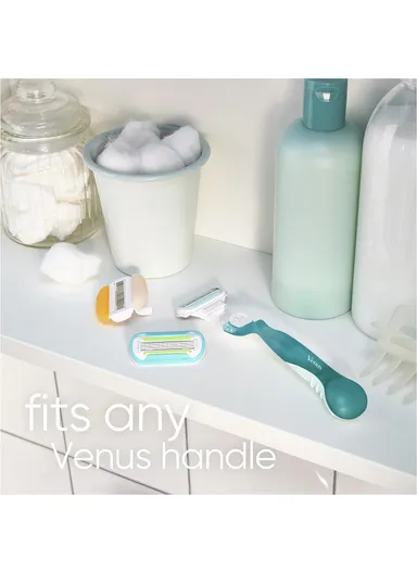 Venus Smooth Women's Razor with 5 Razor Blades and 3 Blades with Protective Pad