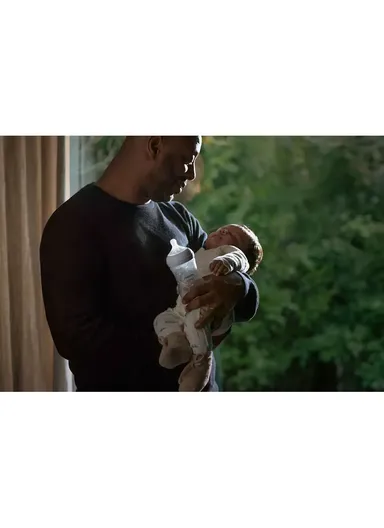 1m+ 260ml Polypropylene &amp; Silicone Natural Feeding Bottle Giraffe SCY903/66