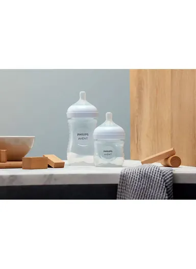 0m+ 125ml-260ml Polypropylene &amp; Silicone Newborn Starter Set Natural Response SCD838/11