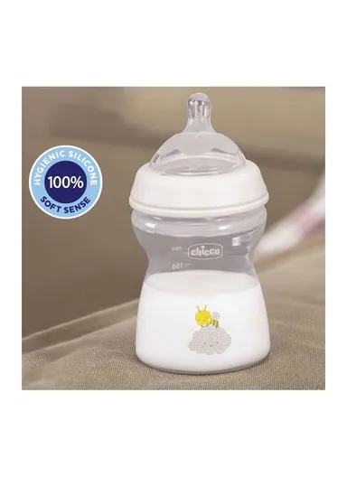 2m+ 250ml Plastic BPA Free Neutral Feeling Colored Bottle Medium Flow 81323.3 - White