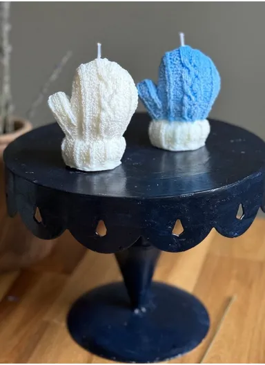 Cute Scented Glove Shape Candle For Relaxation &amp; Home Decoration (L3 x W6 x H7)cm - White / Blue 