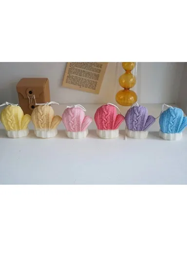 Cute Scented Glove Shape Candle For Relaxation &amp; Home Decoration (L3 x W6 x H7)cm - White / Pink