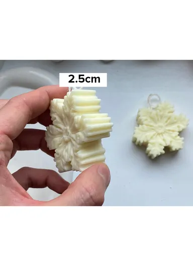 Decorative Scented Snow Candle For Relaxation (L6 x W6 x H2.5)cm - Purple