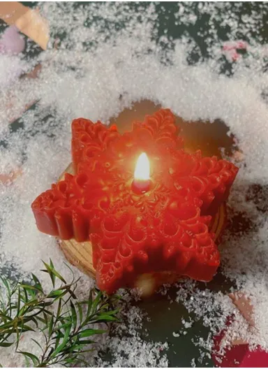 Decorative Scented Snow Candle For Relaxation (L8.5 x W8.5 x H2)cm - Red