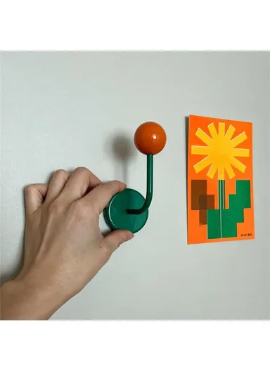 No-punch Powerful Magnetic Hook Iron+Wood Ball Home Hanging Hook R20231117 - Green