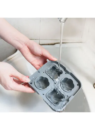 2-in-1 Ice Cube Tray Reusable Silicone Ice Making Mold With Funnel + Ice Clamp (W12 x H4.4)cm - Black