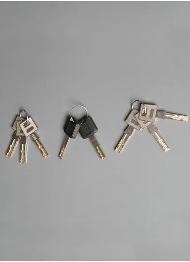 47Kg (W45 x D40 x H30)cm Fireproof Heavy Duty Steel Construction Key Lock Locking System Built In 4 Steel Locking Bolts Safe Box K3-320