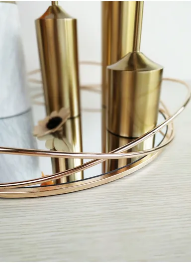 Elegant Decorative Mirror Tray, Ideal For Displaying Jewelry &amp; Perfumes (D25 x H6)cm