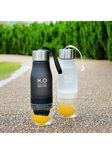 650ml Fruit Infuser Bottle, Frosted Plastic Lemon Juice Water Bottle (L26 x W8.6)cm- Black