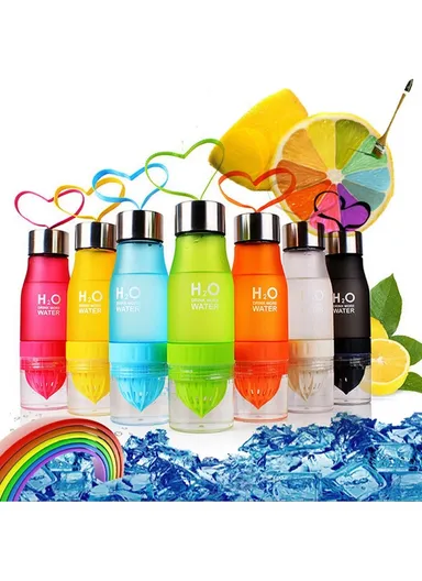 650ml Fruit Infuser Bottle, Frosted Plastic Lemon Juice Water Bottle (L26 x W8.6)cm- Black