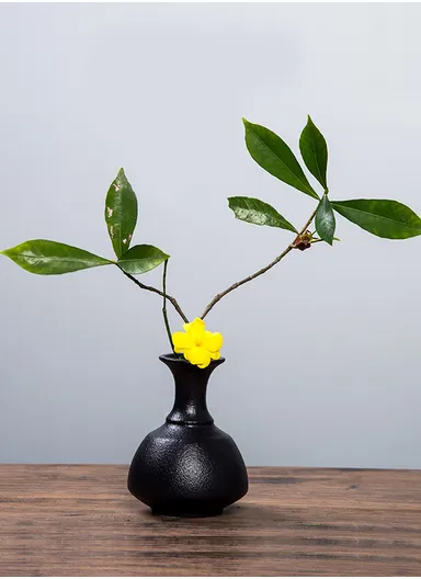 Hight-Quality Ceramic Vase Decorative Design Vase For Living Room, Table Modern Vase (D8.5 x H11)cm - Black