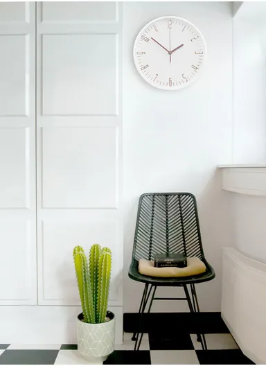 30cm Fashion &amp; Decorative Silent Round Wall Clock Battery Operated For Home, Office - White