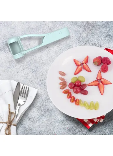 Multi-Function Grape Cutter Tomato Cherry Strawberry Cutter Tools Into 4 Pieces (No FDA, BPA-Free) - Baby Blue