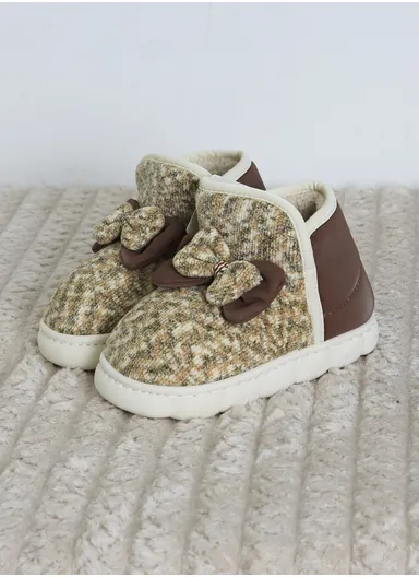 Anti-Slip Warm Kids Slippers with Flees Linning &amp; Shoe Collar - Brown/Papilio