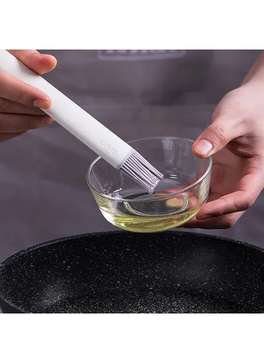 Detachable Design Silicone Oil Brush Pastry Basting Cooking Brush for BBQ Grill Heat Resistant Kitchen Food Barbecues Baking Brush No FDA Certificate, BPA-free - Pink