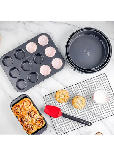 8 Pcs Betty Crocker Baking SET