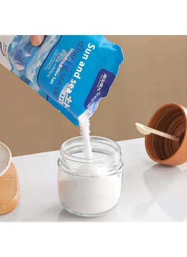 Kitchen Seasoning Container with Integrated Spoon, Moisture-Proof Glass Sealed Spice Jar - Green