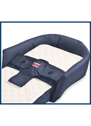 5-in-1 Multifunctional Baby Bed, Foldable Baby Lounger with Safety Harness, Adjustable &amp; Portable Baby Seat &amp; Sleeper with Washable Cover 66507 (L42 x W40 x H35)cm - Red