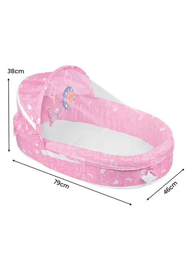 3-in-1 Portable Baby Travel Bassinet, Foldable Baby Bassinet with Bug Net &amp; Music Cartoon Toys, Multi-Purpose Baby Travel Nest with Waterproof Base 66523A (L79 x W46 x H38)cm - Pink / 0m+
