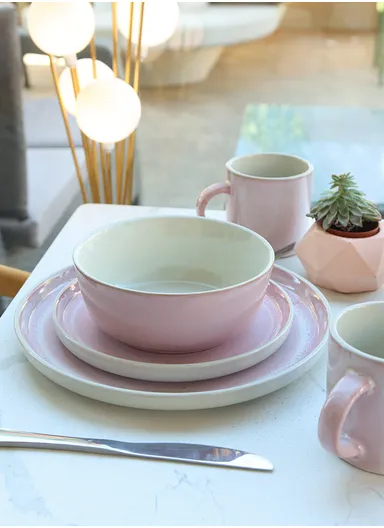16 Pcs/Set Chip Resistant &amp; Scratch Resistant Ultra Chic Dinnerware Service for 4, Microwave &amp; Dishwasher Safe, Durable Everyday Dining Set - Pink