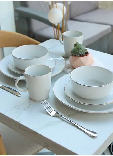 16 Pcs/Set Reactive Glaze Dishes Set, Chip Resistant &amp; Scratch Resistant Ultra Chic Matte Stoneware Dinnerware Service for 4, Microwave &amp; Dishwasher Safe, Durable Everyday Dining Set - White &amp; Gold