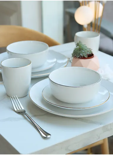 16 Pcs/Set Reactive Glaze Dishes Set, Chip Resistant &amp; Scratch Resistant Ultra Chic Matte Stoneware Dinnerware Service for 4, Microwave &amp; Dishwasher Safe, Durable Everyday Dining Set - White &amp; Gold