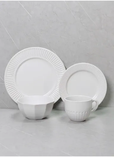 16 Pcs/Set Chip Resistant &amp; Scratch Resistant Ultra Chic Dinnerware Service for 4, Microwave &amp; Dishwasher Safe, Durable Everyday Dining Set - White