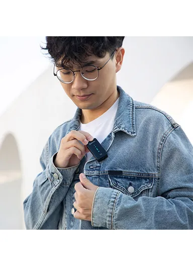 Mini Wireless Lavalier Microphone Video Recording Lapel Clip Mic with Charging Case BY-XM6-K1