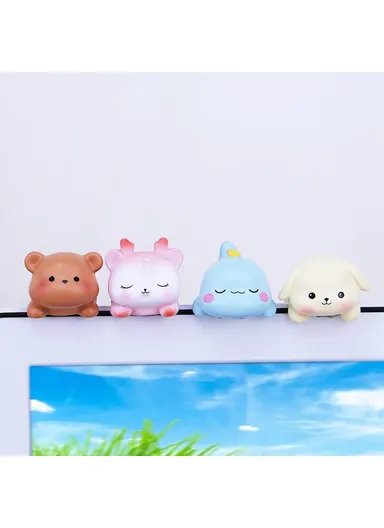 Mini Resin Figurine Desktop Decoration Cute Figure Ornament for Computer Monitor / TV / Car Display 2473 - Deer