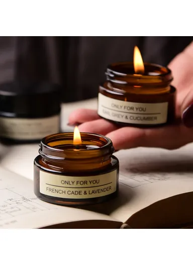 Creative Soy Wax Aromatherapy Candle with Glass Bottle Scented Candle Valentine Day Gift - Earl Grey &amp; Cucumber