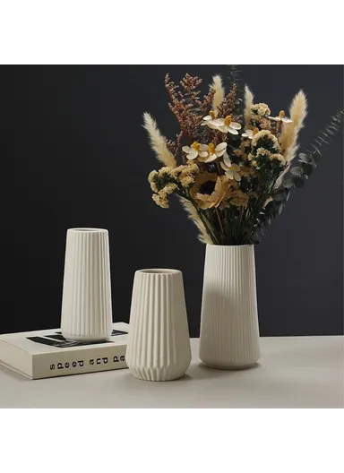 Creative White Ceramic Flower Vase Decorative Ornament Home Floral Arrangement Container