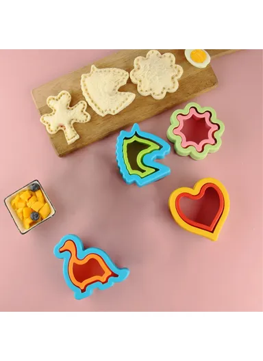 Sandwich Cutter for Kids Animal Flower Shape Biscuit Bread Baking Mold (BPA Free, No FDA) - Flower