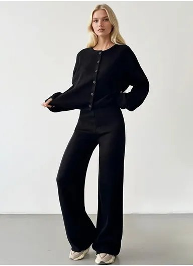 2-Pieces Women’s One-Size Loungewear Set with Long Sleeve Button-Up Cardigan &amp; Wide-Leg Pants – Black