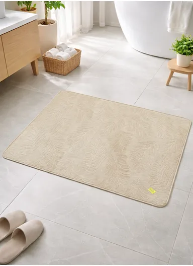 90x150cm Plush Polyester Carpet With Embossed Leaves Pattern &amp; Anti-Slip Backing - Beige
