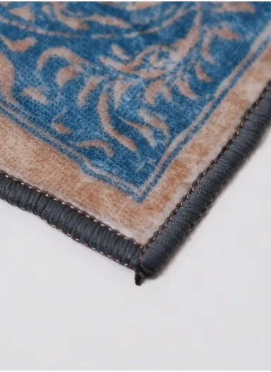 160x230cm Elegant Traditional Velvet Carpet With Classic Medallion Design - Light Blue