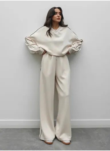 2Pcs Women’s V-Neck Sweater &amp; Wide Leg Pants Set – Offwhite