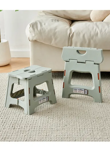 Folding Step Stool with Carry Handle, Space-Saving Design, Non-Slip Surface for Home, Kitchen &amp; Bathroom (L25 × W22 × H23)cm – Grey