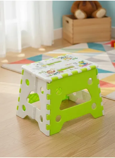 Children’s Portable Folding Step Stool with Cute Cartoon Design, Non-Slip Surface &amp; Easy Carry Handle (L29 × W23 × H22)cm – Green