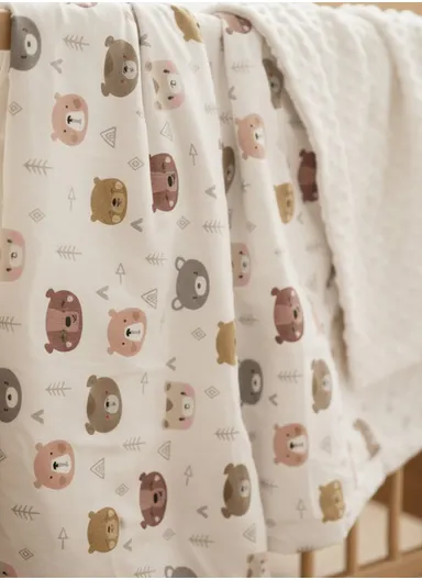 Baby Soft Polyester Blanket, Gentle, Cozy &amp; All-Season Comfort (L160 x W110)cm - White