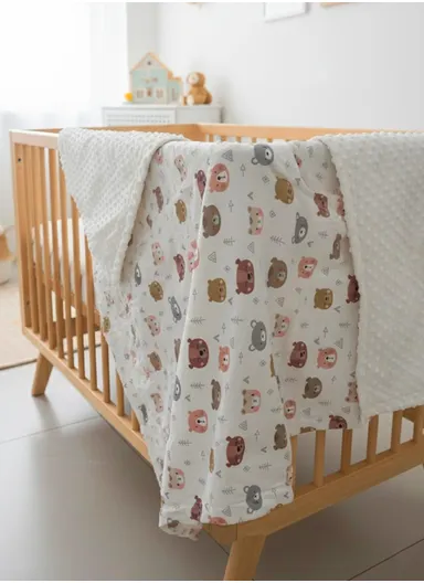 Baby Soft Polyester Blanket, Gentle, Cozy &amp; All-Season Comfort (L160 x W110)cm - White