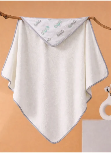 Soft Coral Velvet Baby Bath Towel, Gentle &amp; Absorbent Comfort for Babies (L80 x W80)cm