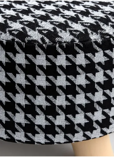 Simple Creative Mesh HandStooth Small Stool Portable, Anti-Slip Top &amp; Space-Saving Design (D27 x H24)cm - Orange &amp; White