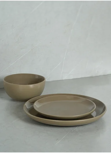 12 pieces Stoneware Dinnerware Set, Dishwasher &amp; Microwave Safe Durable Everyday Dining Set -Light Brown