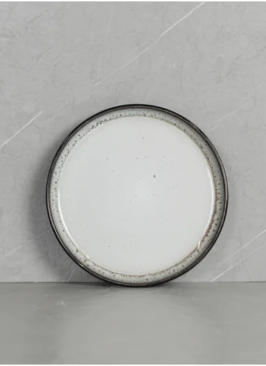 18 pieces Stoneware Dinnerware Set, Dishwasher &amp; Microwave Safe Durable Everyday Dining Set -White &amp; Black