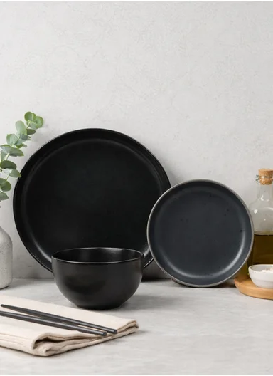 18-Pieces Modern Matte Black Round Stoneware Dinnerware Set