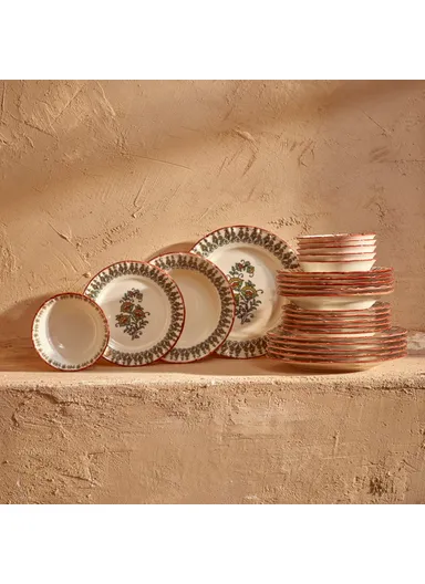 24 Pieces Indian Porcelain Dinner Set for 6 People - Claret Red / White / Green